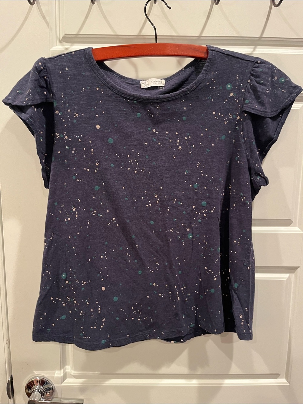 Carve Designs Navy Short Sleeve Tee with Teal & White Speckle